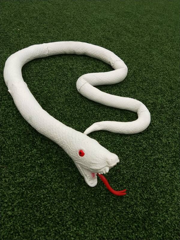 当前热销万圣节鬼屋ktv鬼节用品恐怖整人玩具蛇2米大莽蛇仿真大蛇吓人